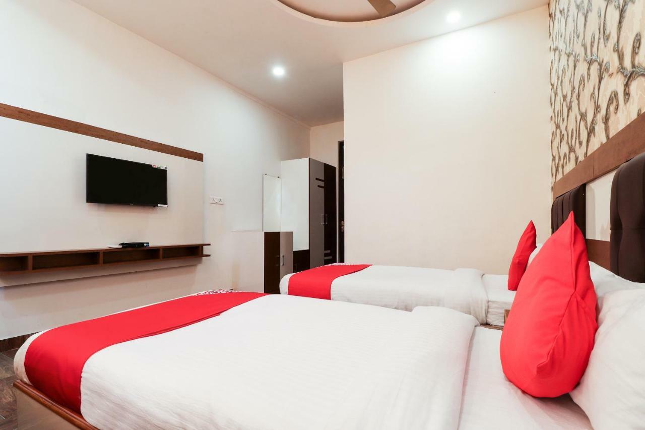 Oyo 39959 Hotel Bandhan Bahraich Exterior foto
