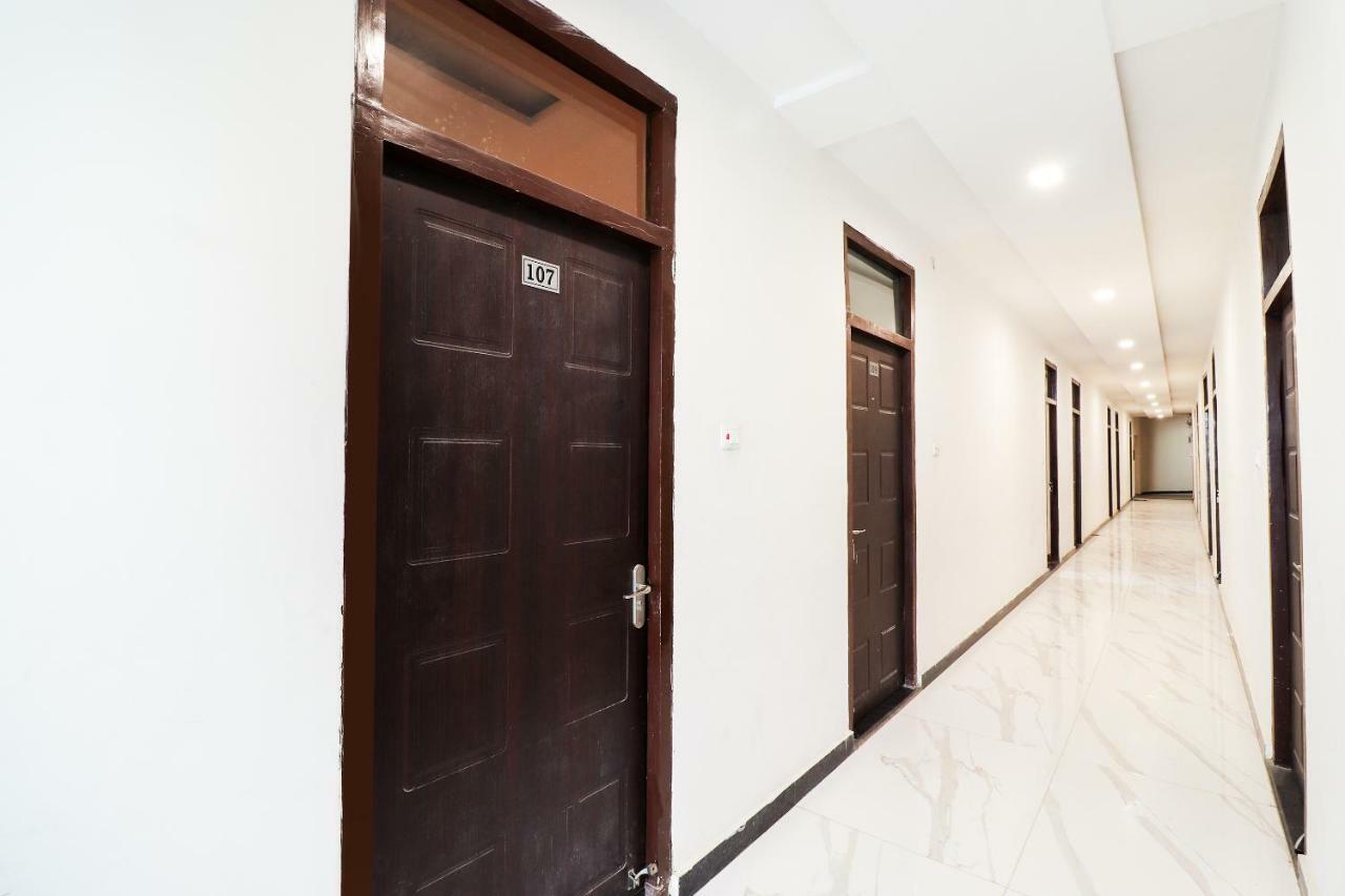 Oyo 39959 Hotel Bandhan Bahraich Exterior foto